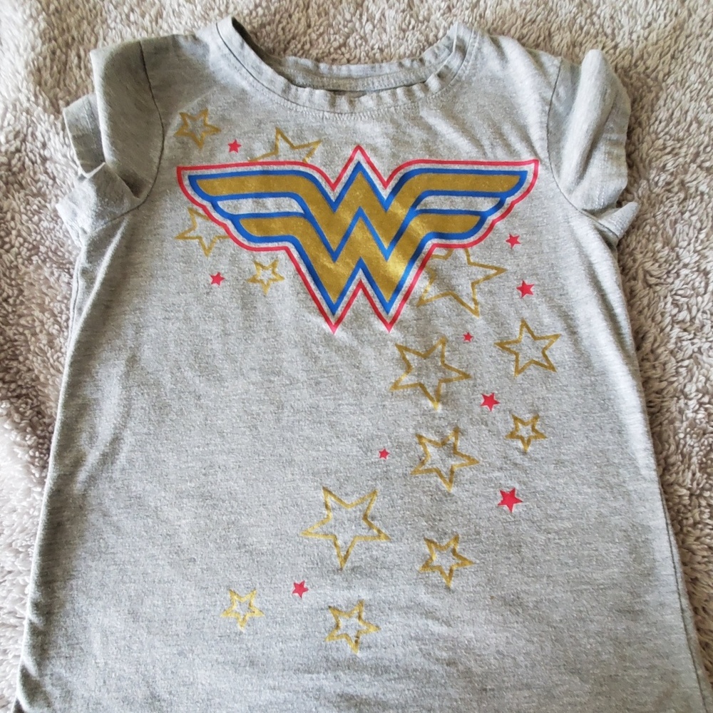Wonder woman girl tshirt